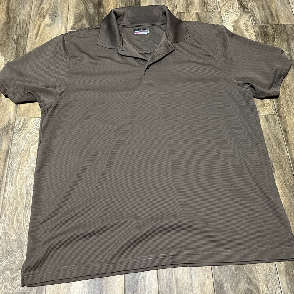 Men’s Size 2X Dress Shirt.